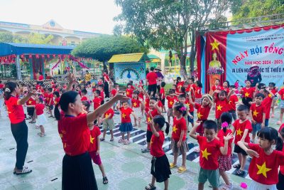 HOẠT ĐỘNG CHÀO CỜ VÀ THỂ DỤC BUỔI SÁNG